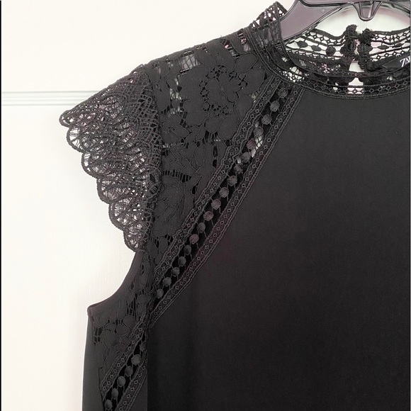 Zara Top with lace sleeves - Picture 3 of 5